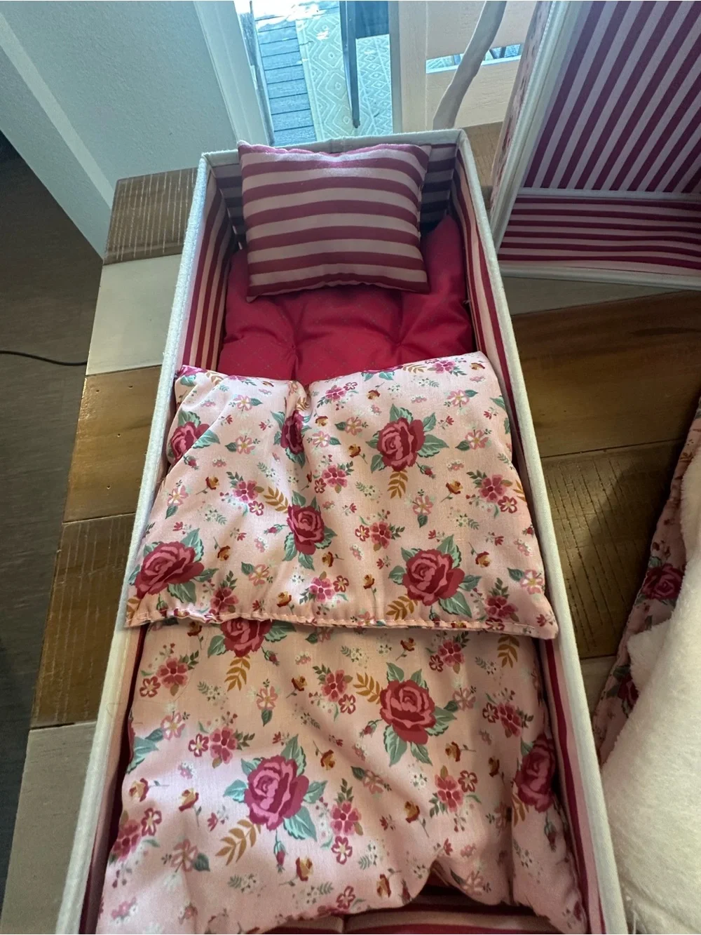Matilda Jane Darling Dolly Closet Travel Trunk Doll Wardrobe - HTF